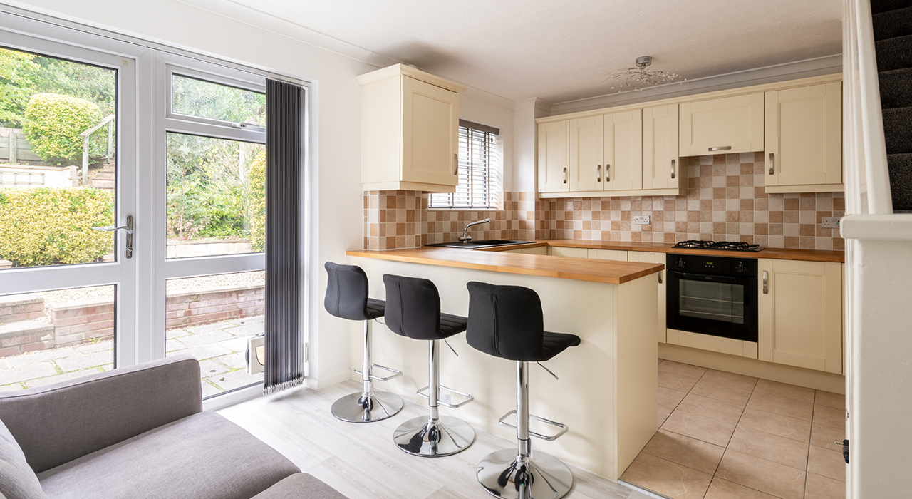 Kitchen - 41 Siverspot Close